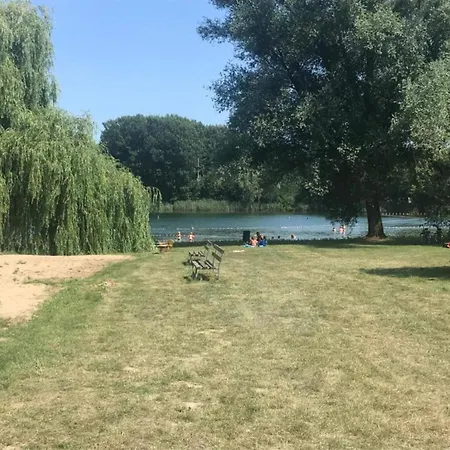 Holiday Home Nijmegen With Lake View * Ewijk
